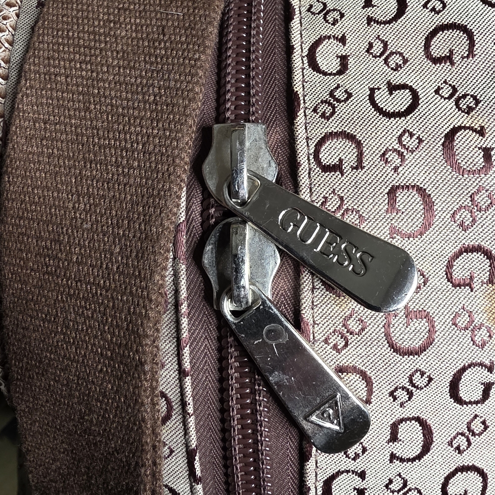 Guess Brown Tote With Elegant Pattern - image 3